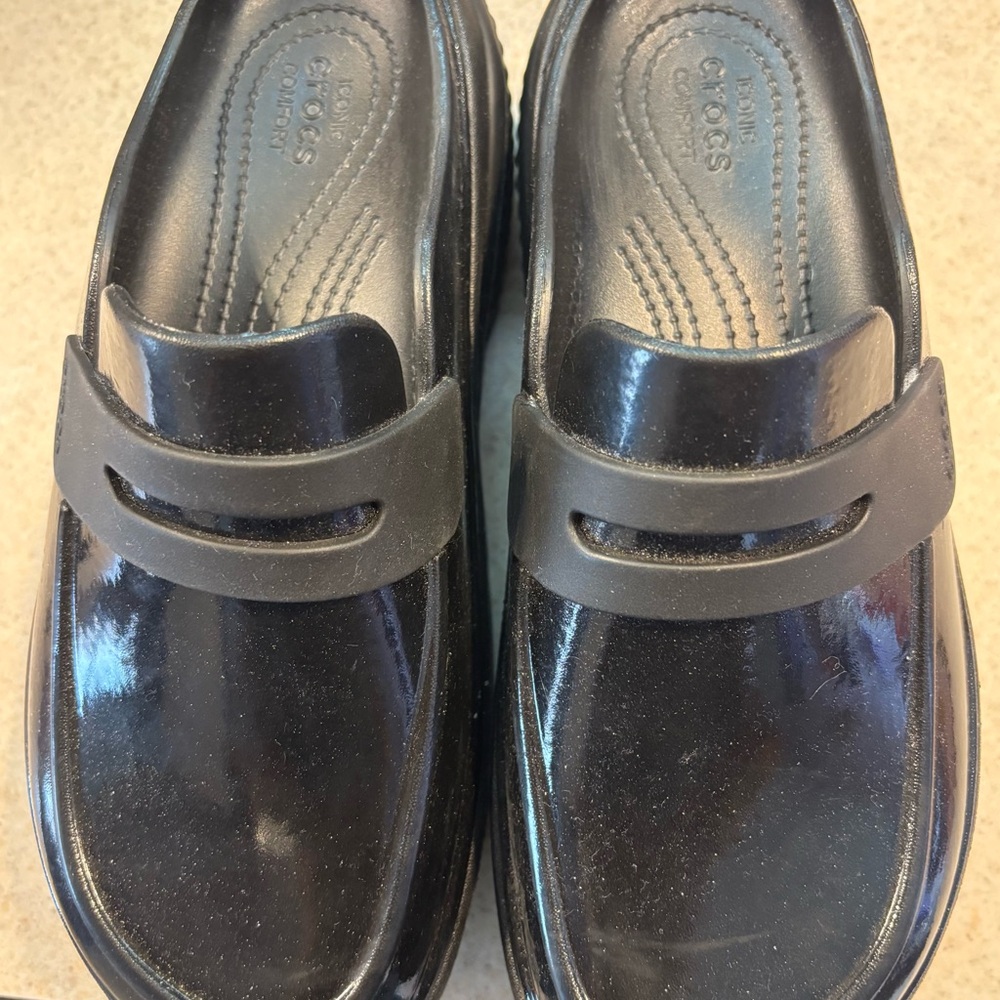 CROCS Black Stomp Loafers Patent Look